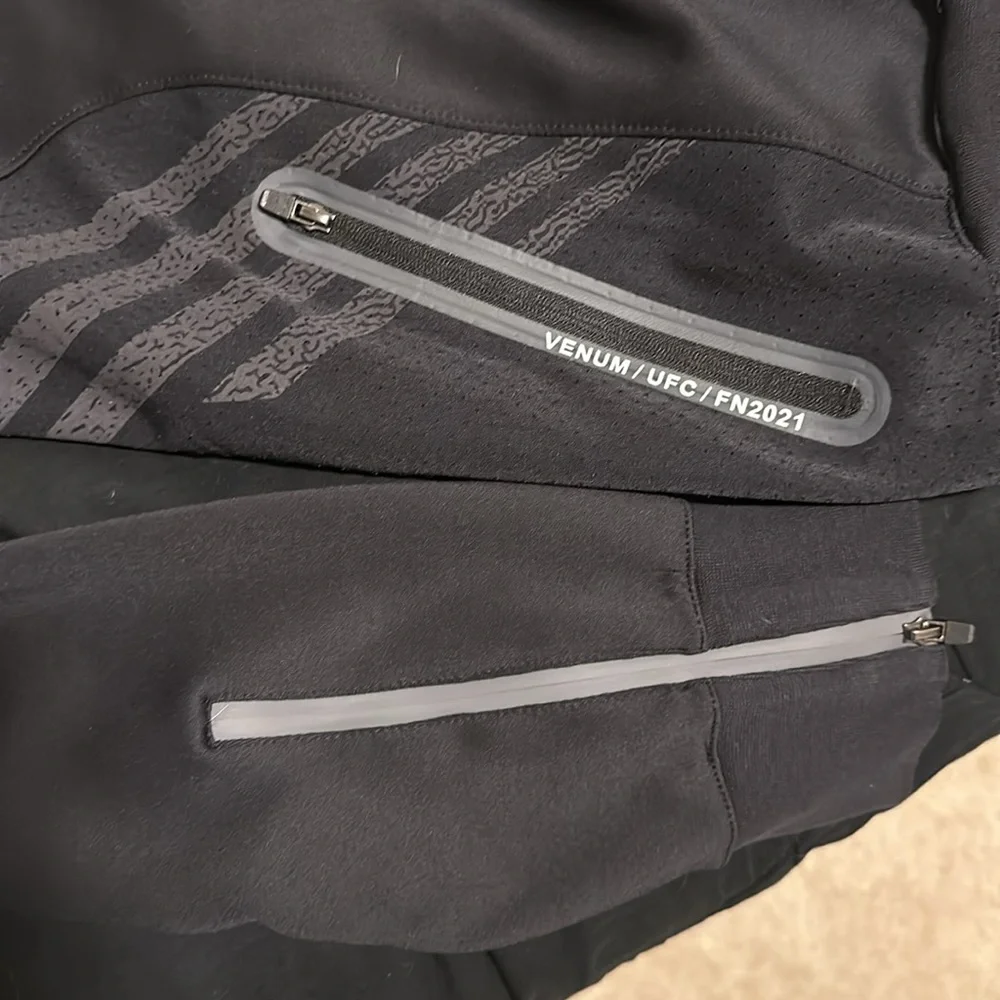 UFC Mens XL Venum zip Hoodie-Justin Gaethje - Picture 5 of 12